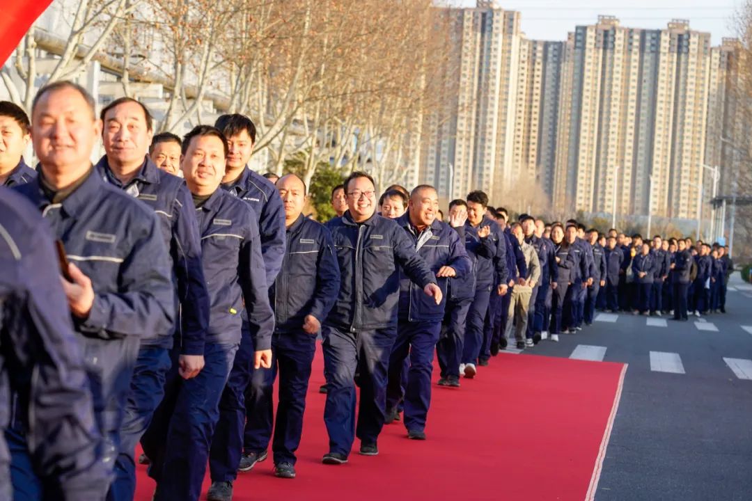 醒狮腾跃启新章 | 百乐博专用车2025年开工盛典燃情开启！