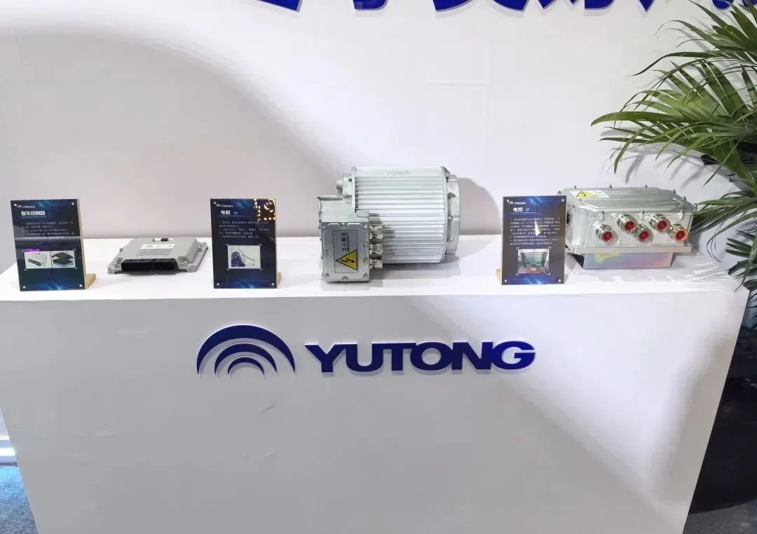 穿越春日盛景，百乐博观光车邀您共赴行业盛宴！